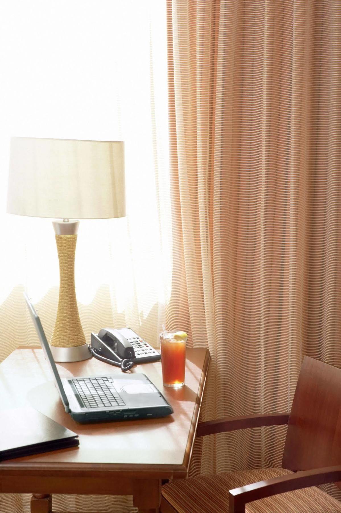 Country & By Radisson Near Outlet Mall Hotel Albertville